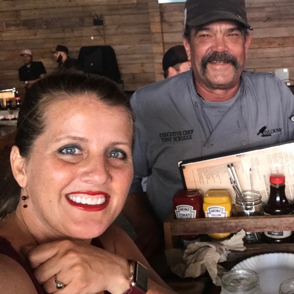 Meet your Posher, Katie - Picture 1 of 1